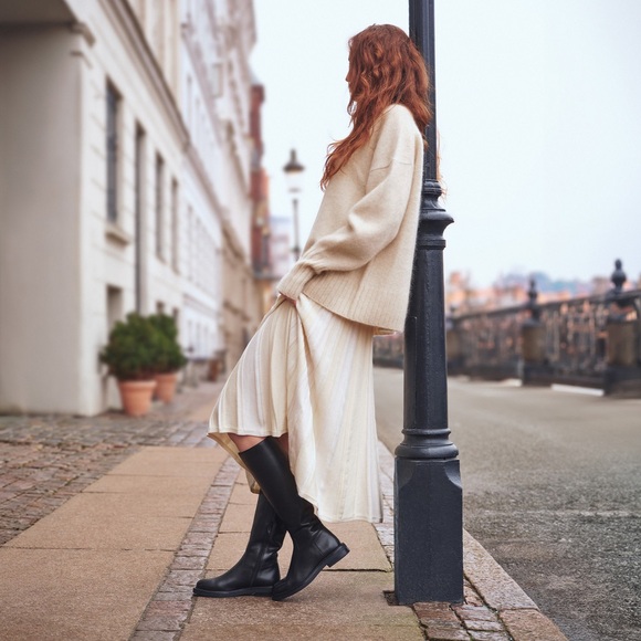 Geox Black Over the Knee Boots - Picture 3 of 7